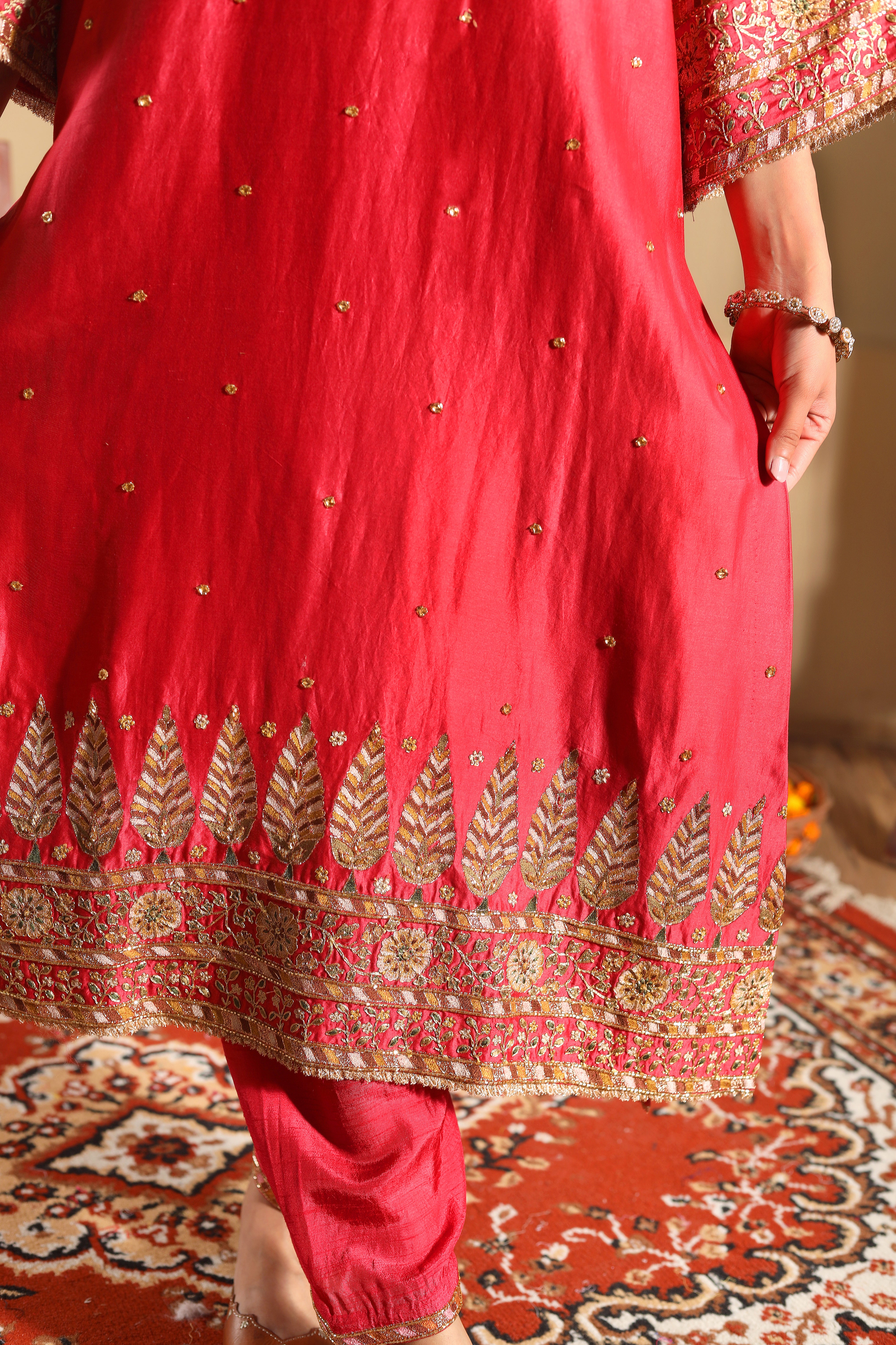 ZEBAA - hand embroidered kurta set with dupatta