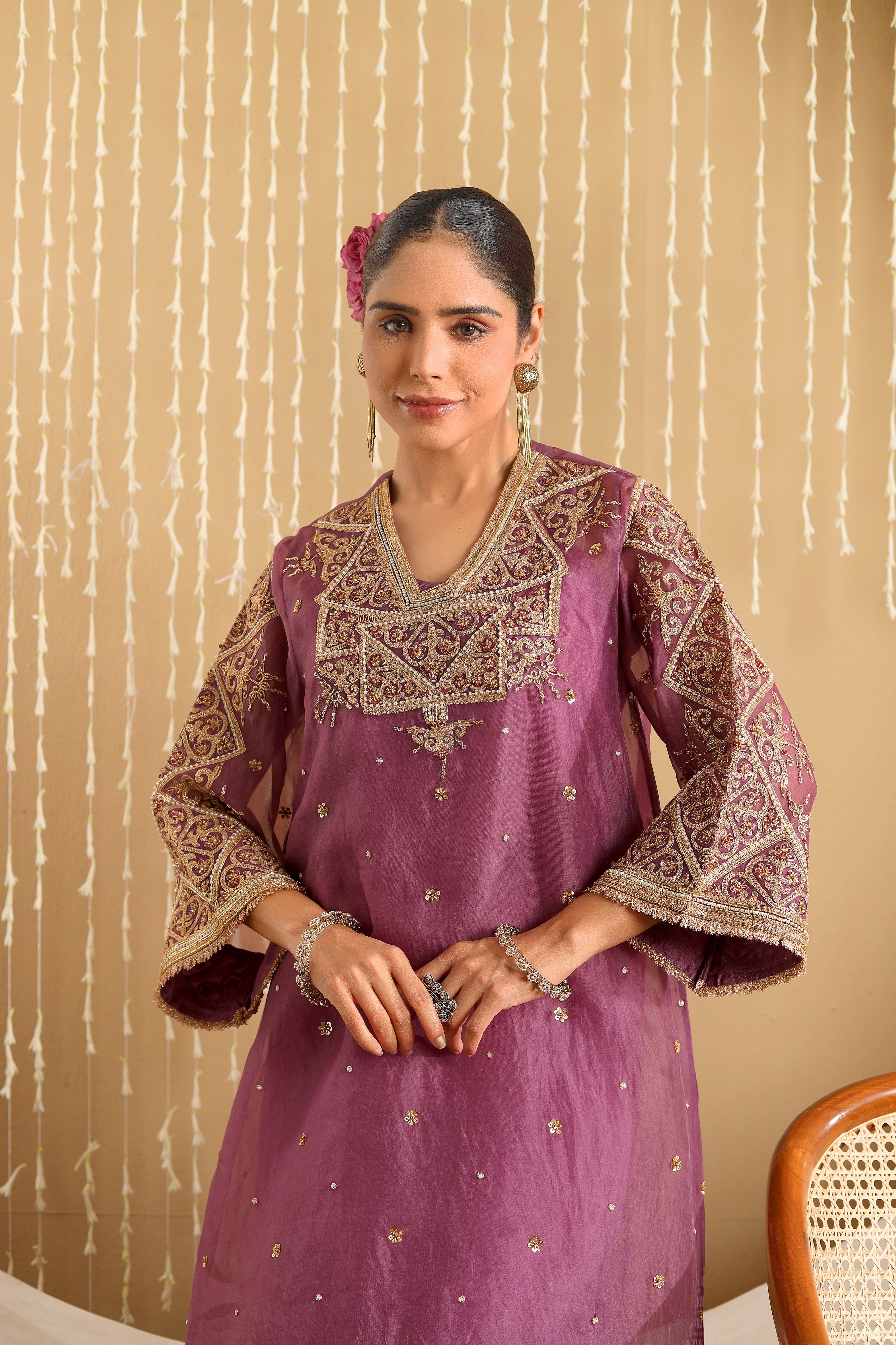 NILOFER - Mauve pure silk hand embroidered organza kurta set with dupatta.