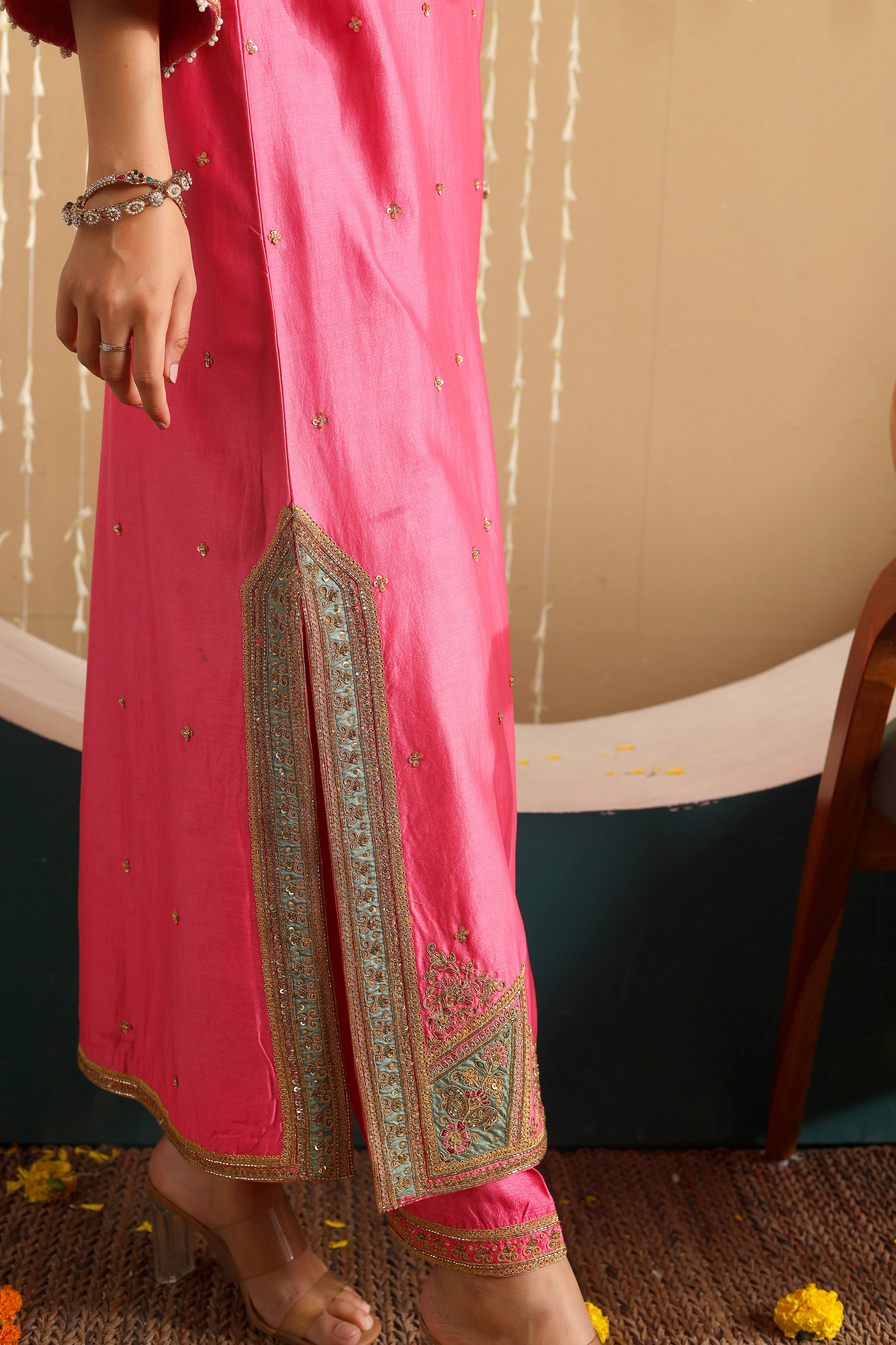 Noor-E-Gul  - Classic pink kurta set with dupatta.